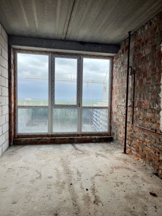 Квартира з газом. Поруч парк. - фото 1