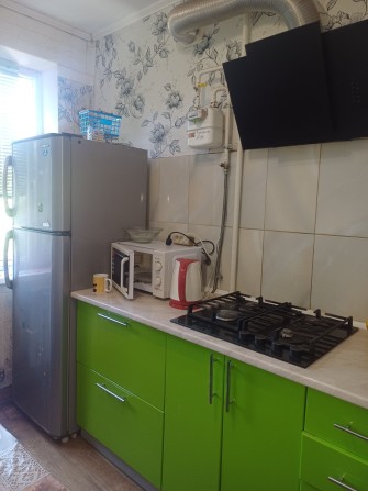 Продам 3х комн квартира у.В Великого Радиевского ост Космонавтов Сакс! - фото 1