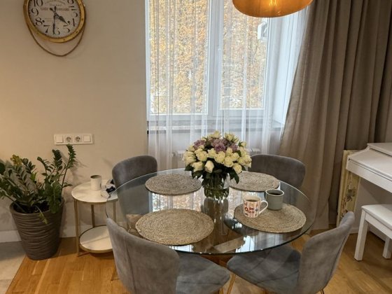 Продаж євротрійки в центрі міста Луцк