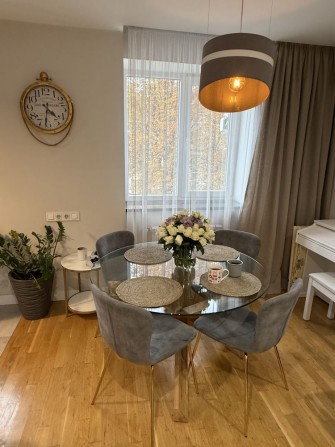 Продаж євротрійки в центрі міста - фото 1