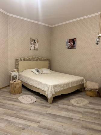 Велика 2 кімнатна. Мін оформлення. Заходь і живи - фото 1