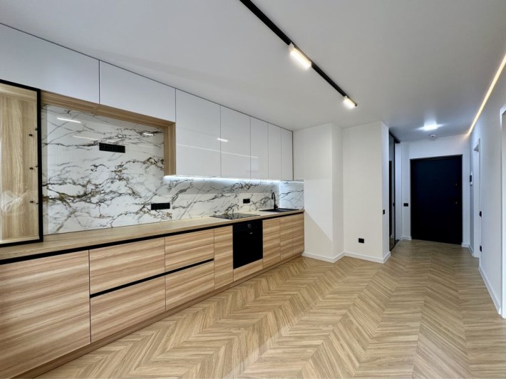 Світла 1км квартира біля ТЦ Велес!5поверх - фото 1