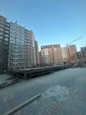 Продається 3-кімнатна квартира в ЖК Княгинин, центр Івано-Франківська. - фото 1