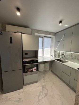 Продаж 2 кімнатної квартири в центрі - фото 1