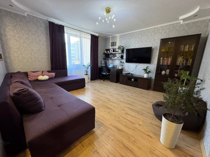 Продаж 2-кімнатої квартири з індив. опаленням на Кравчука - фото 1