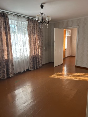 Продам 3-х кім. квартиру по вул. І. Мазепи - фото 1