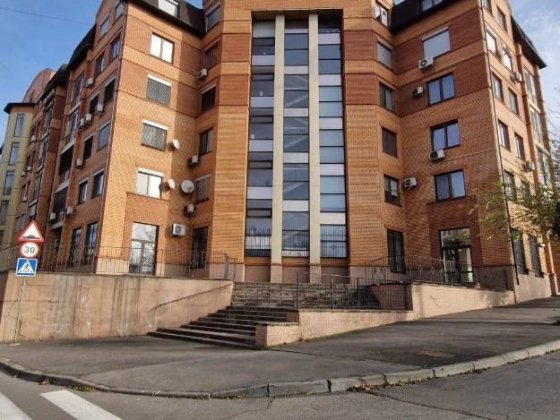 Продаж квартири в центрі міста вул. Олександра Поля Кривой Рог