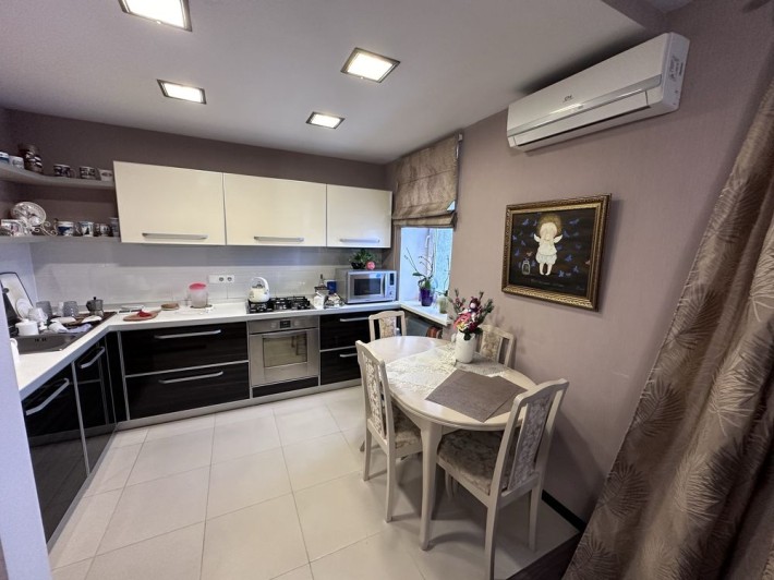 Продаж квартири центр - фото 1