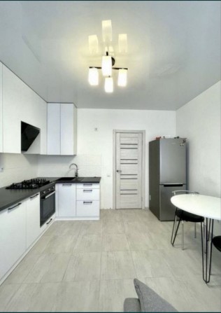 Продаж світлої 1 кімнатної квартири з ремонтом! Все залишається! - фото 1