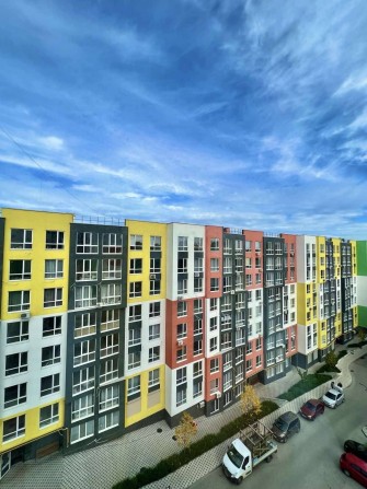 Продаж великої 2 кімнатної квартири! Можна заходити на ремонт! - фото 1