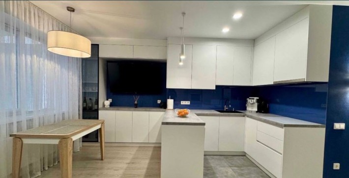 Двокімнатна квартира з ремонтом - фото 1