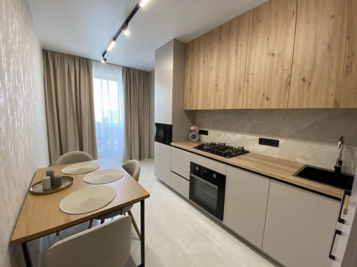 Продам шикарну квартиру з шикпн й ремонтом - фото 1