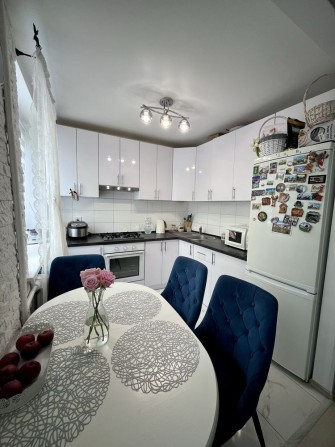 Продається 3-кімнатна квартира з ремонтом, район Промінь - фото 1