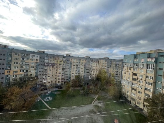 Продам 2-х ком квартиру на ВОСТОЧНОМ ІІІ (ул. Лисового) Кривой Рог