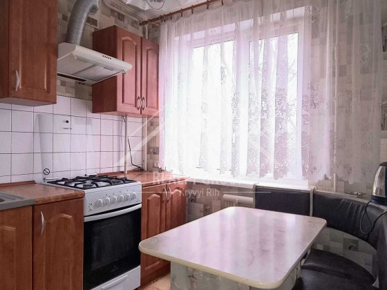 Продам 2к на Макулані Кривой Рог