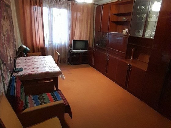 2х кім. 4/5 пов. Вул. Віталія Матусевича б.48. Кривой Рог