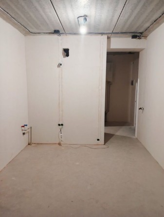 Квартира вільного планування з частковим ремонтом! Є бомбосховище! - фото 1