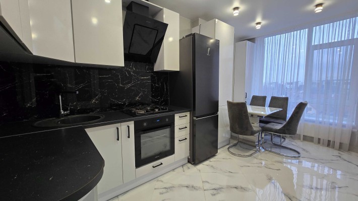 Ірпінь, вул. Соборна 9. Квартира з ремонтом.  БЕЗ КОМІСІЇ - фото 1