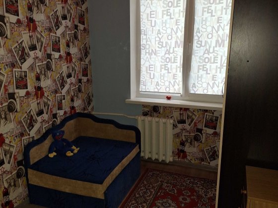 Продам 4-х кімнатну квартиру провулок Героїв Маріуполя буд. 75 Кременчуг