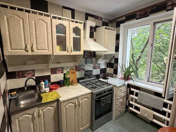 Продаж 4х-кімн. 5/5 пов. р-н Молодіжний вул.В.Великого буд.2 Кременчуг