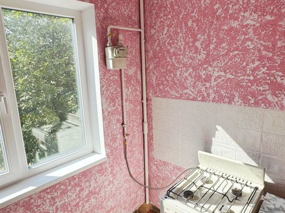 Продам 2 ком.кв на 129 -м квартале в р-не Свитанка ул. Шкапенка 12 Кривой Рог