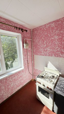 Продам 2 ком.кв на 129 -м квартале в р-не Свитанка ул. Шкапенка 12 - фото 1