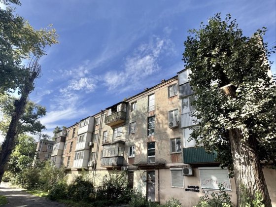 2 кімнатна квартира на Соц місті вулиця Соборності Кривой Рог