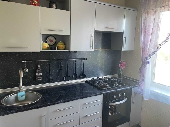 Продаж затишної двокімнатної квартири в Покровському районі. Кривий Ріг