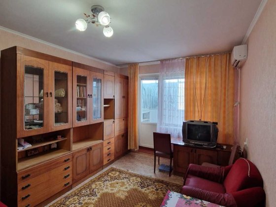 Продаж 1кімнатної квартири на Героїв України Кременчук