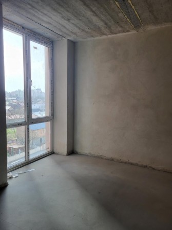 Продаж квартири в новому ЖК, готова до ремонту - фото 1