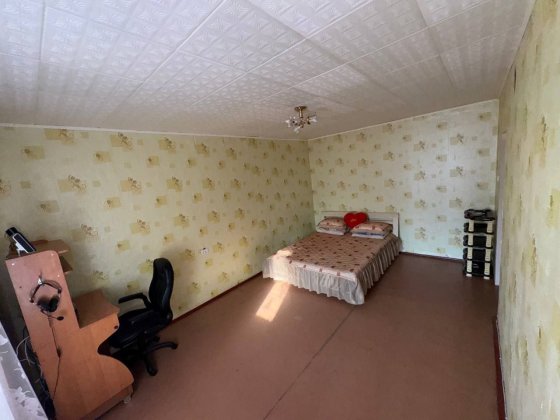 Велика однокімнатна 43 кв 3 Східний Кривой Рог