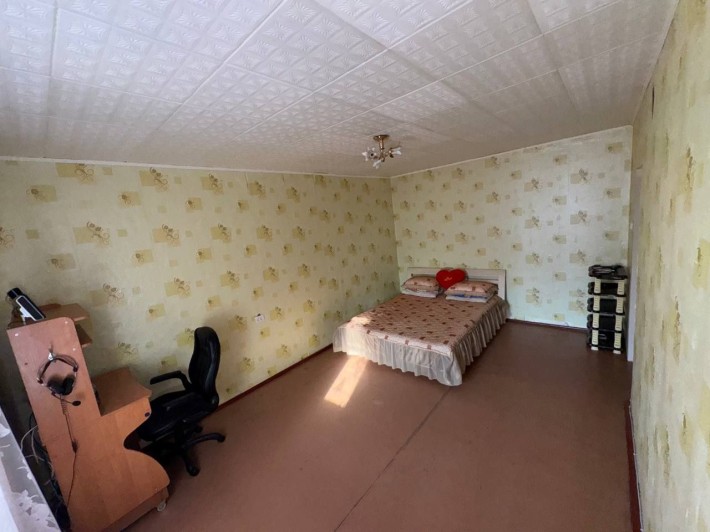 Велика однокімнатна 43 кв 3 Східний - фото 1