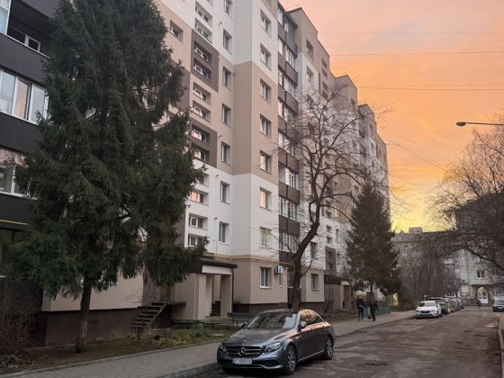 Трикімнатна квартира з автономним опаленням Ивано-Франковск