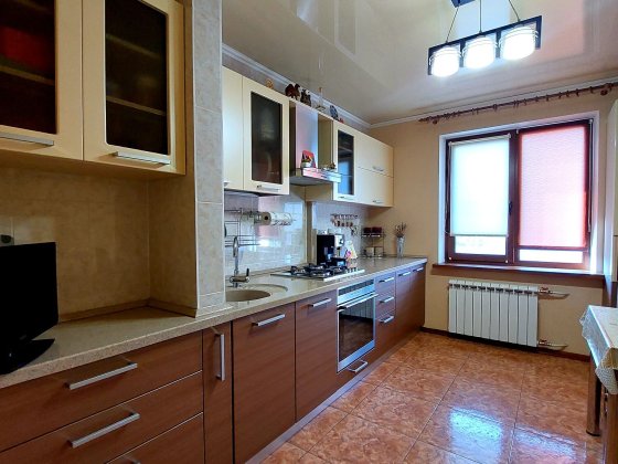 Продаж 4-кімн квартири по вул.Українська Кривой Рог