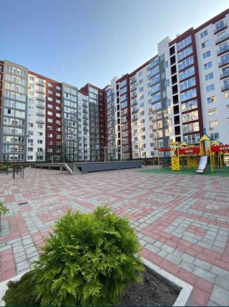 Продається здана велика 2-х кімнатна квартира кухня-студія в ЖК Княгин - фото 1