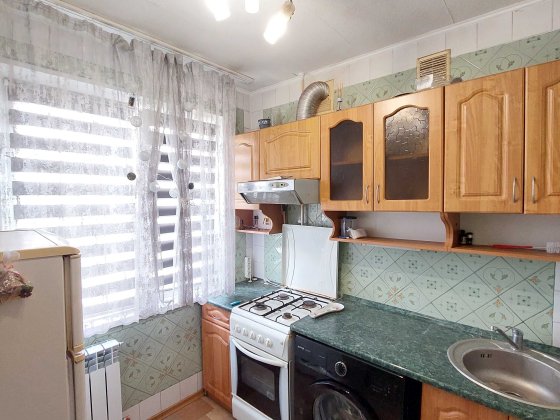 Продам 2х кімнатну Саксаганськи р.  Поверх 2/5 Кімнати окремі Кривой Рог