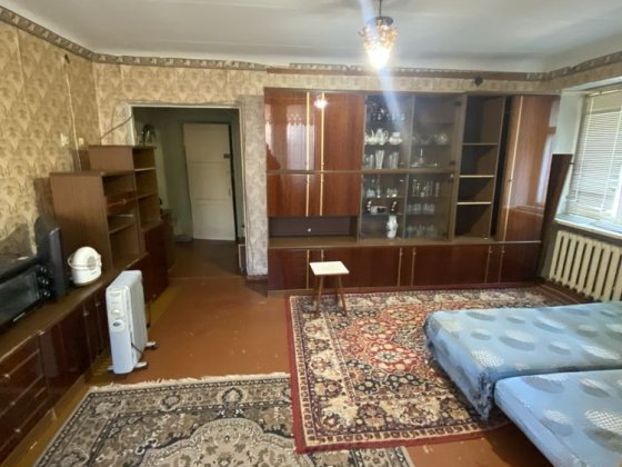 Продаю чешку на 17 квартале! Кривой Рог