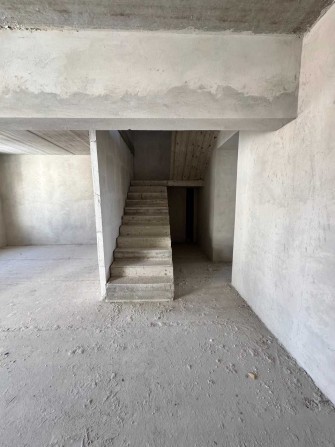 Вигідна пропозиція! Видова 3кім. квартира в ЦЕНТРІ - фото 1