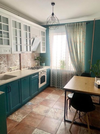 3 кімнатна з ремонтом та меблями р-н Відродження - фото 1