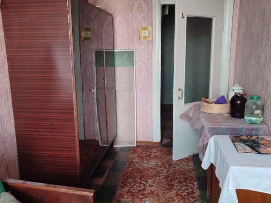 Продається 3- х кімнатна квартира на Універмазі Кривой Рог