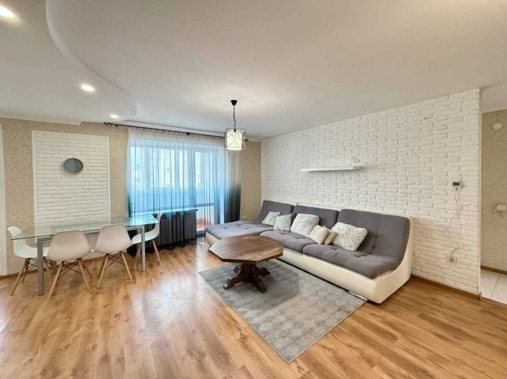 Продається 3 кім квартира в центральній частині міста - фото 1