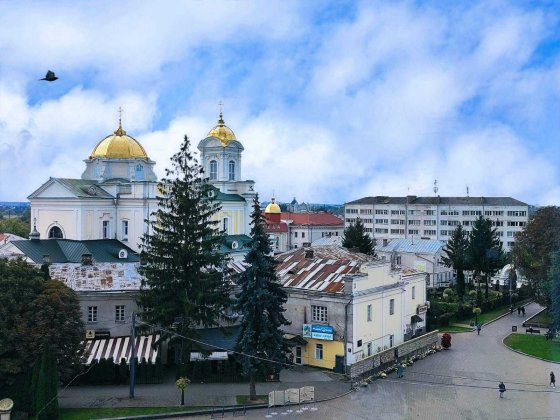 Продається 3-кімнатна квартира , Луцьк Центр Луцк