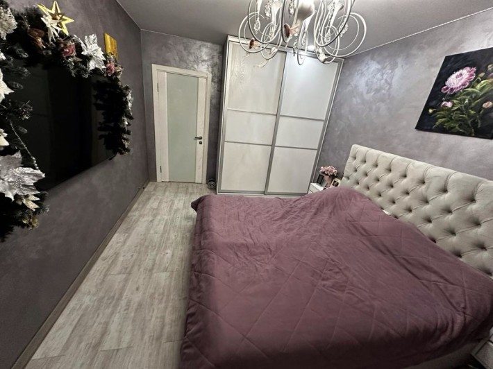 Продам / 3кімнатну/ центр/ Троіцька - фото 1