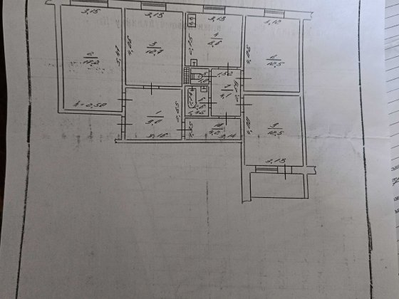 Продам 4ком.кв. Молодежный Кременчук