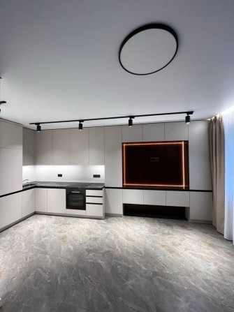 Квартира з дизайнерським ремонтом! Сертифікат-ТАК - фото 1