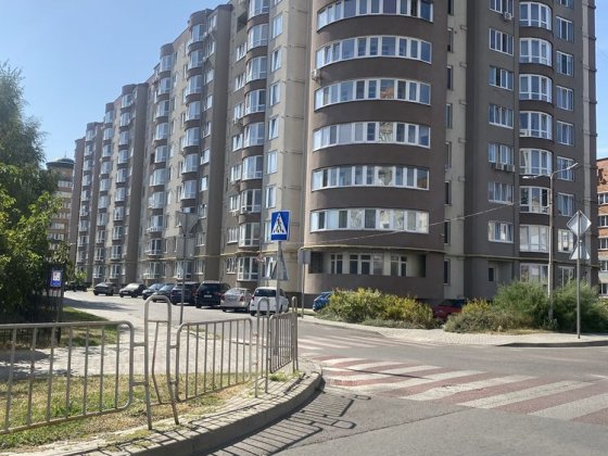 Продається двокімнатна квартира Луцк