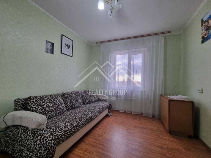 Продаж затишної 2к квартири на середньому поверсі - фото 1