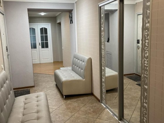 Ексклюзивна 6-кімнатна квартира  для великої сім'ї Кременчуг