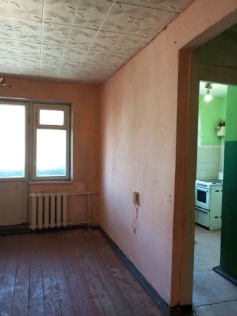 Продам на 44 кварталі 1 кімнатну квартиру по червоній лініі - фото 1