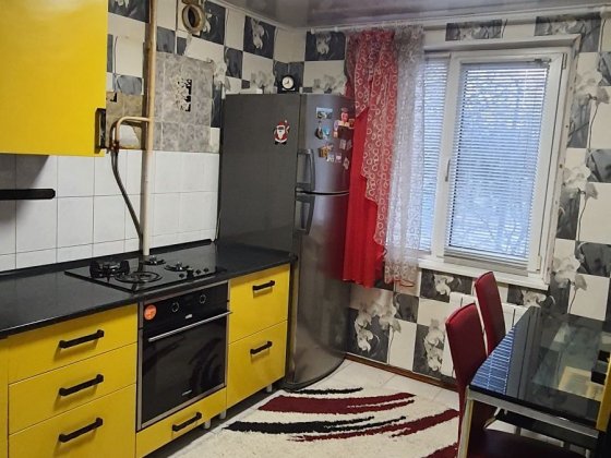 Сертифікат! Вул. Чарівна, з ремонтом, з великою кухнею Кривий Ріг